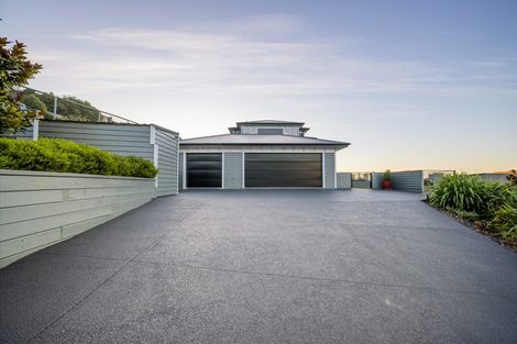 Photo of property in 6 Rushden Rise, Westmorland, Christchurch, 8025