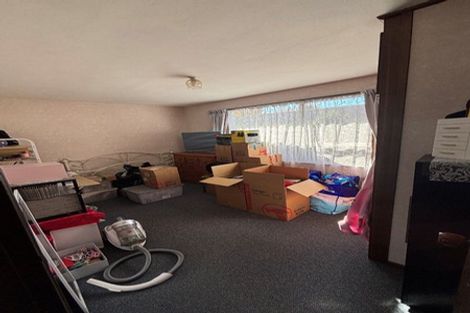 Photo of property in 2/74 Solomon Avenue, Redwood, Christchurch, 8051