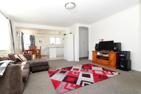 Photo of property in 75 Massey Street, Frankton, Hamilton, 3204