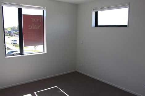 Photo of property in 11 Ngakoro Road, Karaka, Papakura, 2113