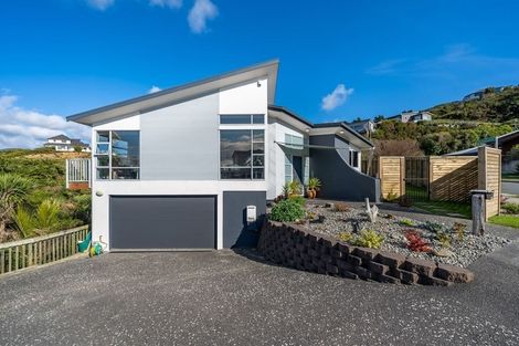 Photo of property in 63 Redvers Drive, Belmont, Lower Hutt, 5010