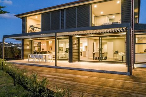 Photo of property in 18 Lucas Creek Way, Albany, Auckland, 0632