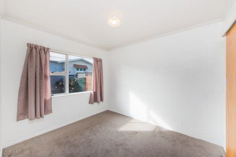 Photo of property in 1/734 Main Street, Palmerston North, 4414
