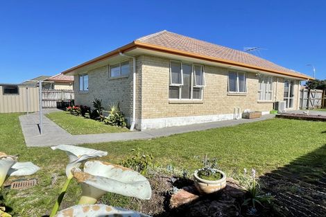 Photo of property in 41 Fernbrook Close, Burswood, Auckland, 2013