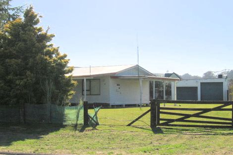 Photo of property in 12 Oyster Drive, Cooks Beach, Whitianga, 3591