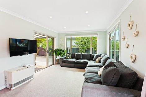 Photo of property in 50 Seaview Road, Paraparaumu Beach, Paraparaumu, 5032