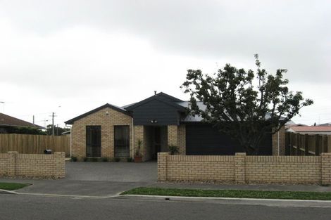 Photo of property in 33 Bayswater Crescent, Bromley, Christchurch, 8062