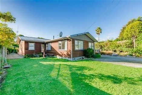 Photo of property in 5 Puriri Road, Waikanae, 5036
