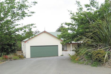 Photo of property in 37 Hamilton Road, Waimauku, 0881