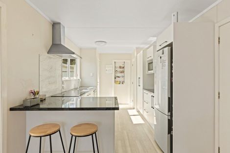 Photo of property in 8 Oleander Place, Bell Block, New Plymouth, 4312