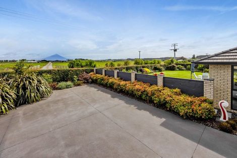 Photo of property in 472 Turuturu Road, Hawera, 4674