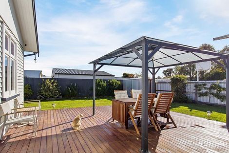 Photo of property in 30 Parsonage Road, Waimate, 7924