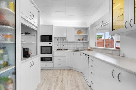 Photo of property in 75 Appleby Crescent, Burnside, Christchurch, 8053