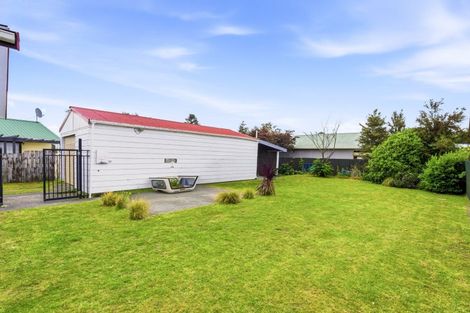 Photo of property in 16 Raukura Street, Turangi, 3334