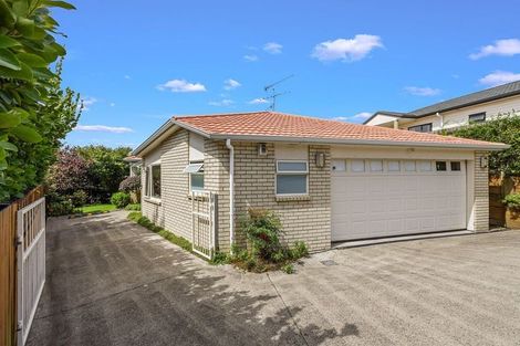 Photo of property in 2/41 Rishworth Avenue, Stanmore Bay, Whangaparaoa, 0932