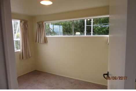 Photo of property in 109 Dowse Drive, Maungaraki, Lower Hutt, 5010
