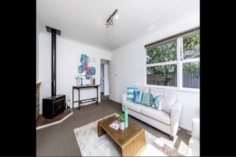 Photo of property in 14 Sunhaven Avenue, Glenfield, Auckland, 0629