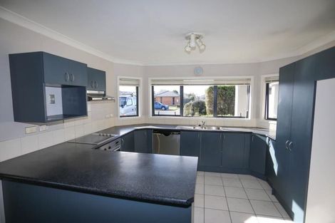 Photo of property in 79 Coolspring Way, Redwood, Christchurch, 8051