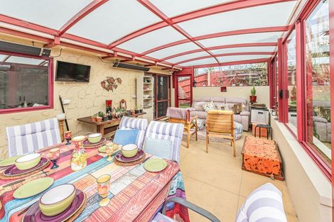 Photo of property in 25 Oakland Avenue, Saint Johns Hill, Whanganui, 4500