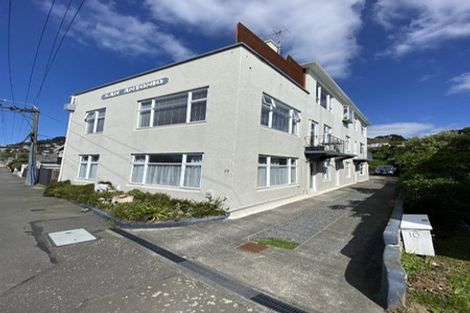 Photo of property in San Antonio Flats, 2/12 Kilbirnie Crescent, Kilbirnie, Wellington, 6022