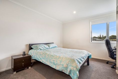 Photo of property in 63n Westgate Drive, Massey, Auckland, 0614