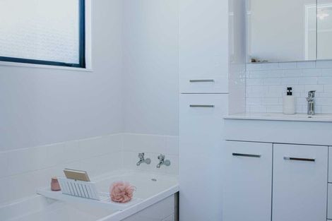 Photo of property in 19 Mamaku Rise, Welcome Bay, Tauranga, 3112