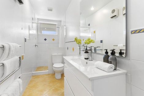 Photo of property in 7 Star Place, Cockle Bay, Auckland, 2014