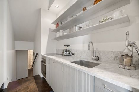 Photo of property in 5 Bridgewater Road, Parnell, Auckland, 1052