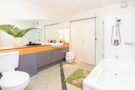 Photo of property in Elizabeth Street Chapel, 7/6 Elizabeth Street, Mount Victoria, Wellington, 6011