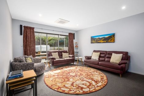 Photo of property in 98 Aotea Drive, Aotea, Porirua, 5024
