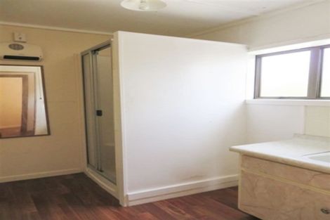 Photo of property in 74 Broughton Street, Gore, 9710