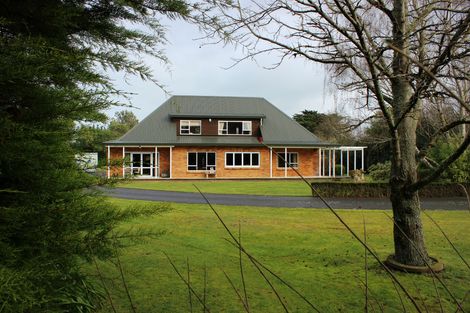 Photo of property in 64 Richmond Road, Carterton, 5713