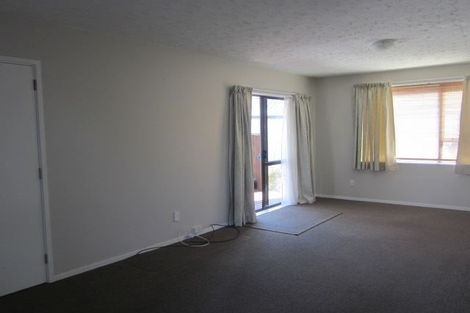 Photo of property in 10a Oakhurst Place, Russley, Christchurch, 8042