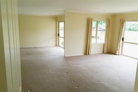 Photo of property in 12 Pukatea Avenue, Albany, Auckland, 0632