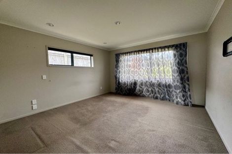 Photo of property in 64 Sunstone Crescent, Brown Owl, Upper Hutt, 5018