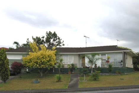 Photo of property in 5 Butterworth Drive, Glendene, Auckland, 0602