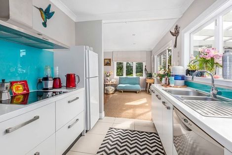 Photo of property in 62 Renown Road, Raumati South, Paraparaumu, 5032