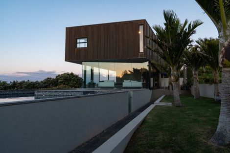 Photo of property in 89 Nick Johnstone Drive, Waiheke Island, 1971