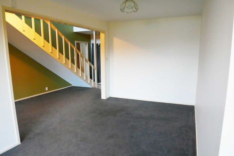 Photo of property in 18 Bayview Place, Cass Bay, Lyttelton, 8082