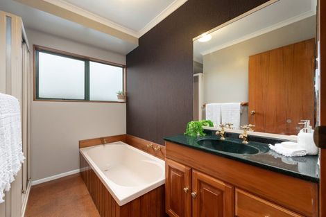 Photo of property in 17 Vanderbilt Place, Welcome Bay, Tauranga, 3112