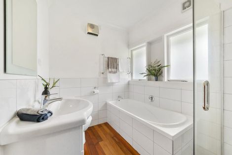 Photo of property in 45a Box Hill, Khandallah, Wellington, 6035