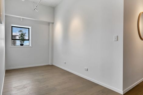 Photo of property in 17g Albert Street, Palmerston North, 4414