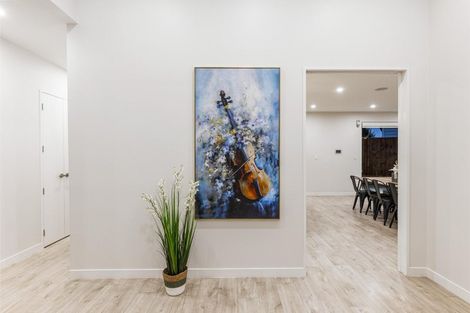 Photo of property in 8 Konoba Avenue, Kumeu, 0810