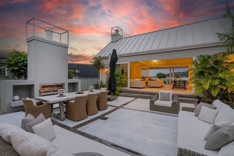 Photo of property in 14 Bay View Terrace, Tairua, 3508