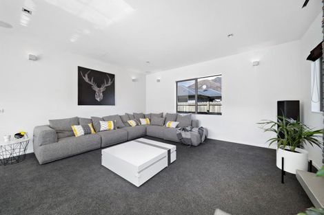 Photo of property in 9 Bridesdale Drive, Lake Hayes, Queenstown, 9304