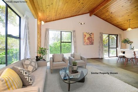 Photo of property in 2/123 Spinella Drive, Bayview, Auckland, 0629