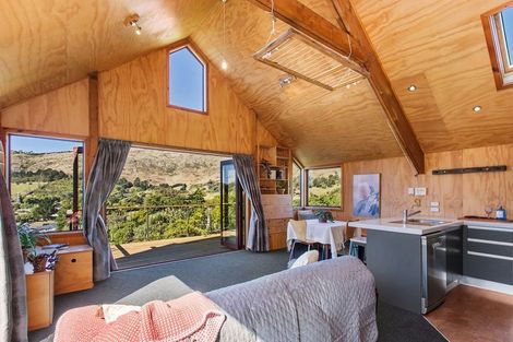 Photo of property in 37 Flinders Road, Heathcote Valley, Christchurch, 8022