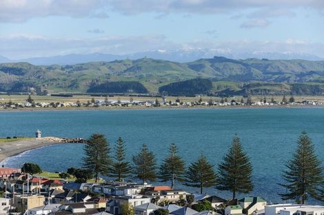 Photo of property in 23 Roslyn Road, Bluff Hill, Napier, 4110