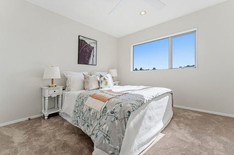 Photo of property in 7 Andy Crescent, Flat Bush, Auckland, 2016