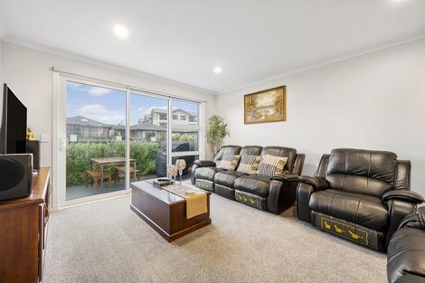 Photo of property in 20 Bluff Road, Kenepuru, Porirua, 5022